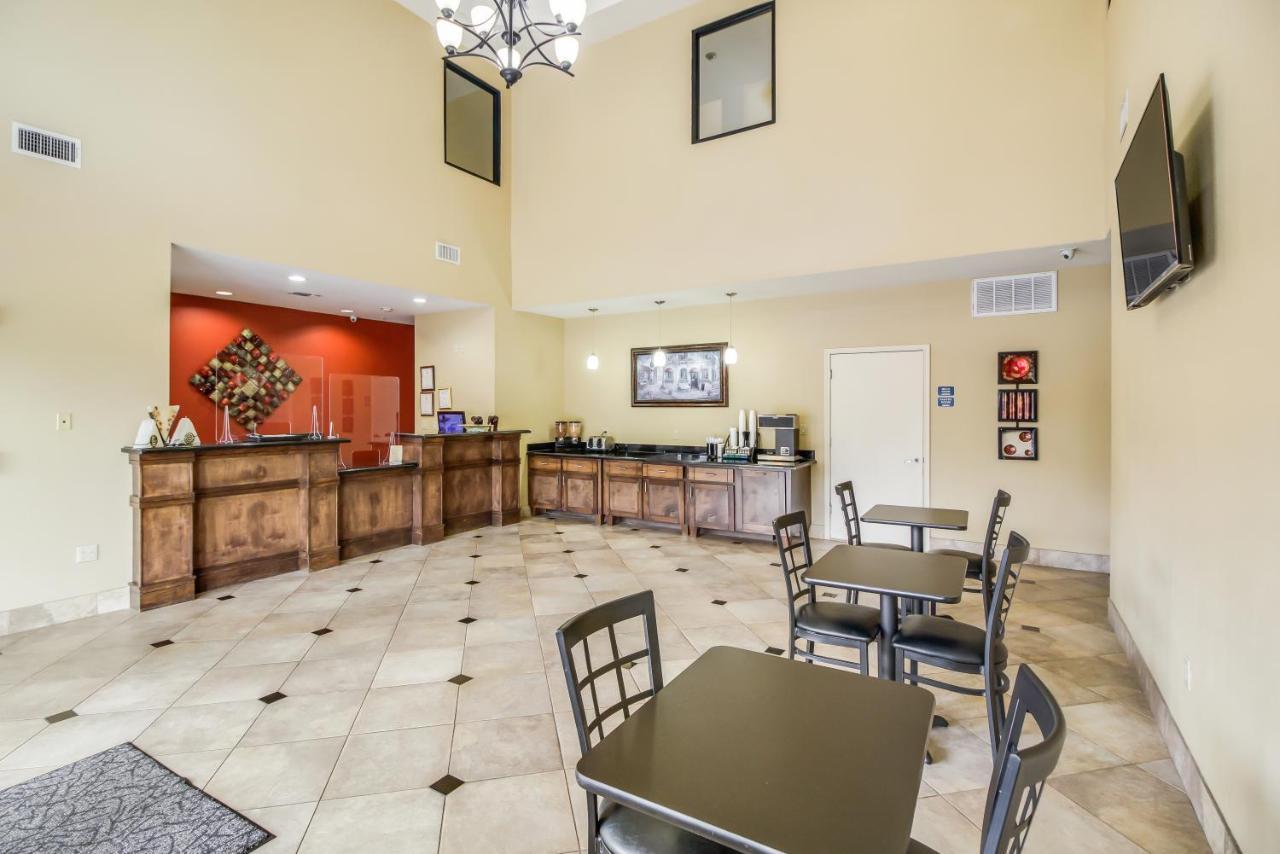 Americas Best Value Inn & Suites Tomball Esterno foto