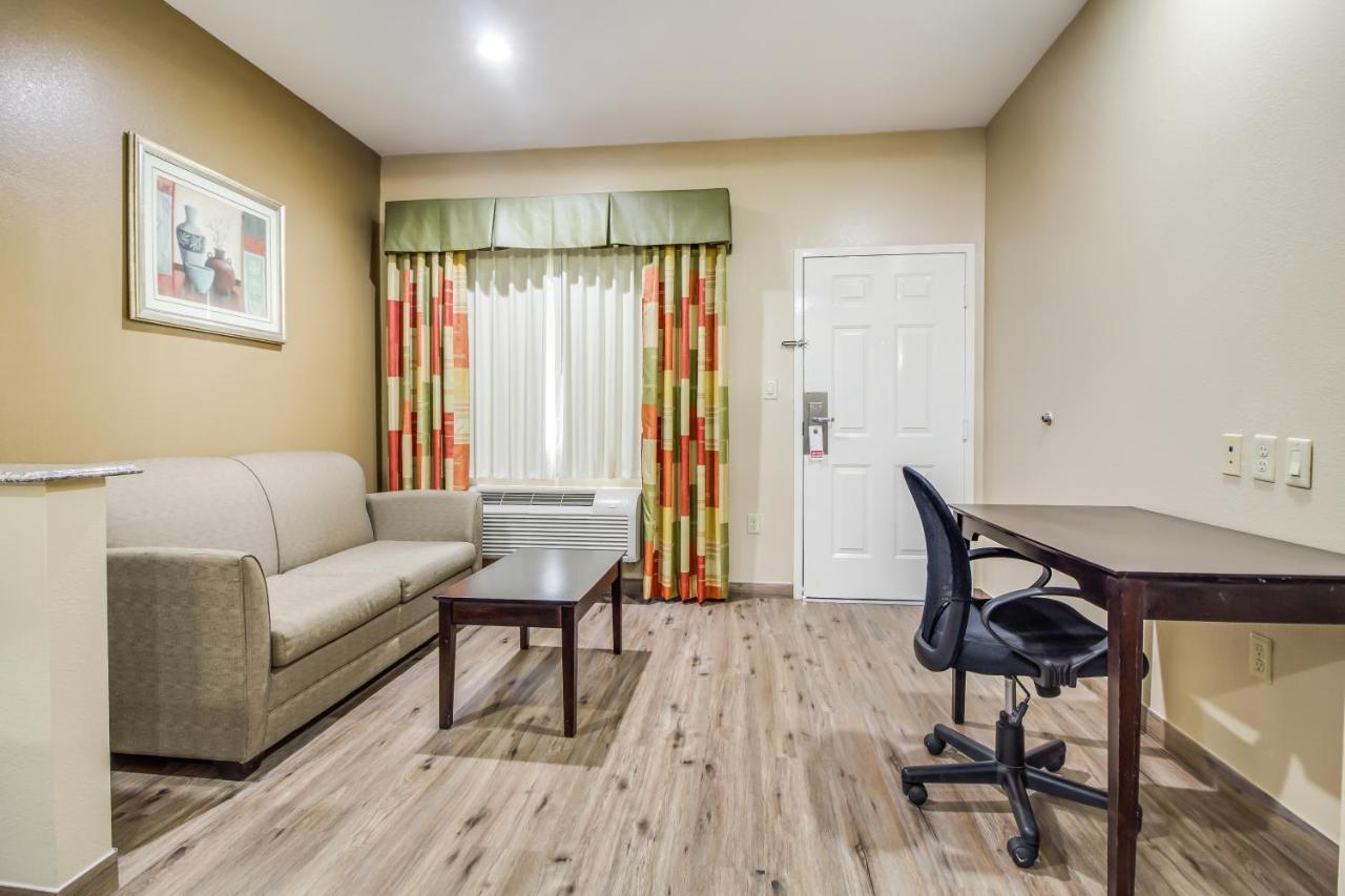 Americas Best Value Inn & Suites Tomball Esterno foto
