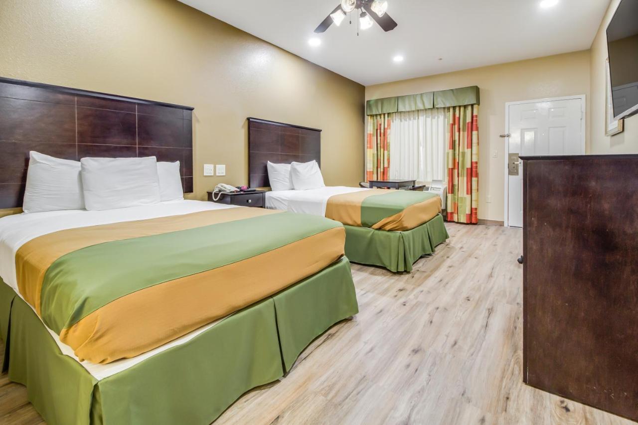 Americas Best Value Inn & Suites Tomball Esterno foto