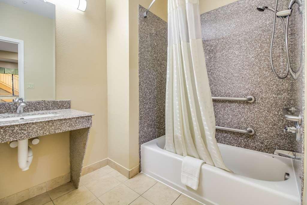 Americas Best Value Inn & Suites Tomball Esterno foto